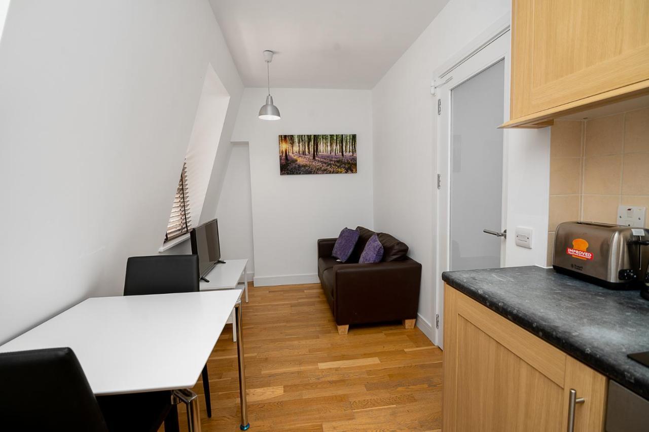 Modern 1 Bed Flat For Up To 2 People In Holborn, London With Free Wifiアパートメント エクステリア 写真